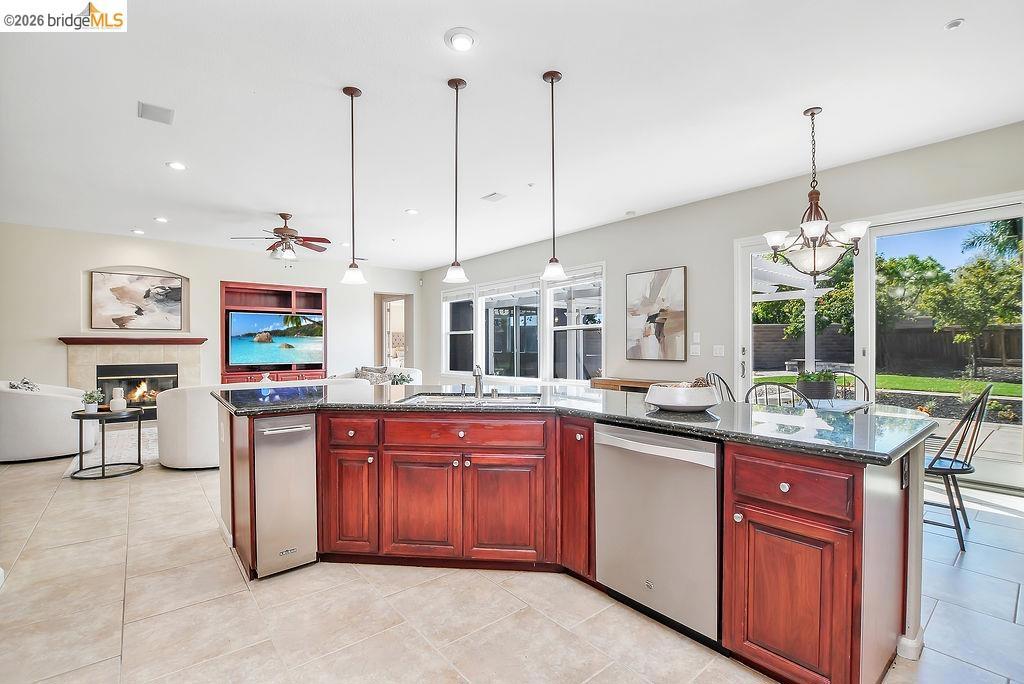 1413 Sweetbriar Ct, Brentwood (CC), CA 94513