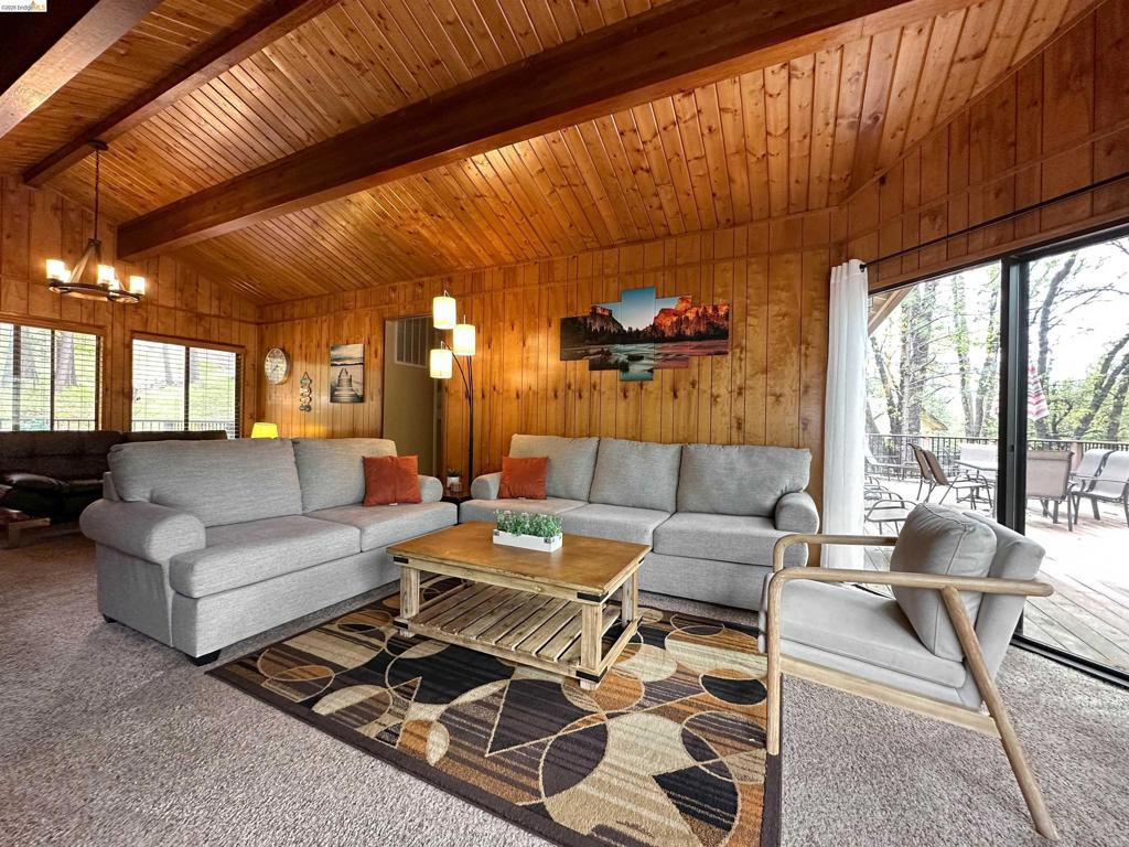 19749 Pine Mountain Dr., Groveland, CA 95321