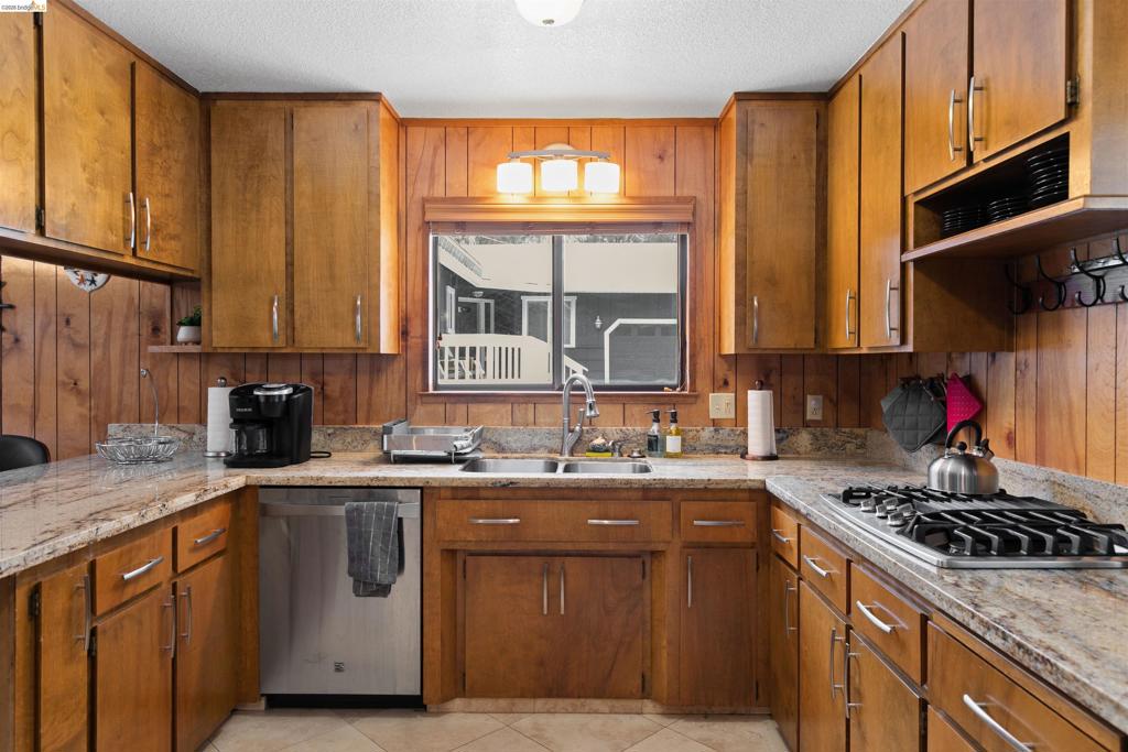 19749 Pine Mountain Dr., Groveland, CA 95321