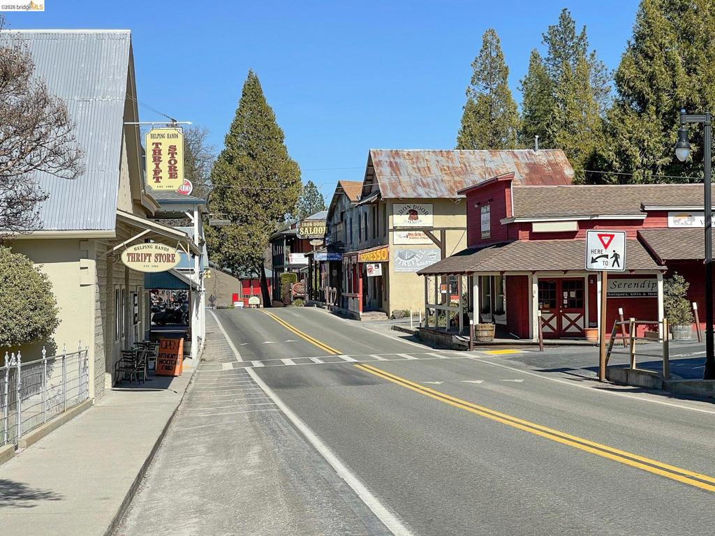 19749 Pine Mountain Dr., Groveland, CA 95321