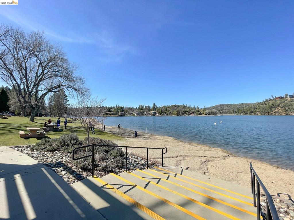 19749 Pine Mountain Dr., Groveland, CA 95321