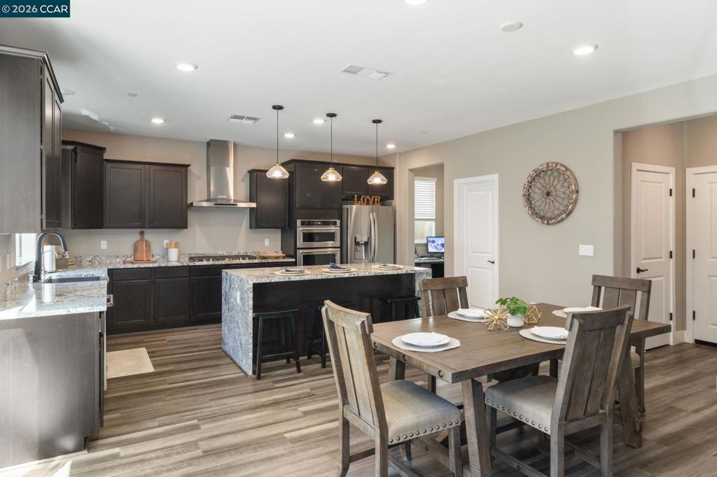 194 Elk Creek Dr, Brentwood (CC), CA 94513