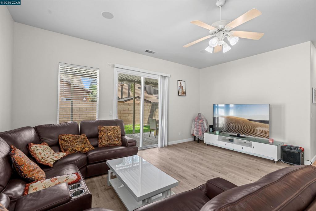 2408 Amber Elm, Modesto, CA 95355