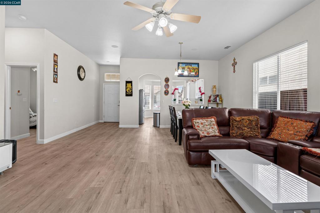 2408 Amber Elm, Modesto, CA 95355