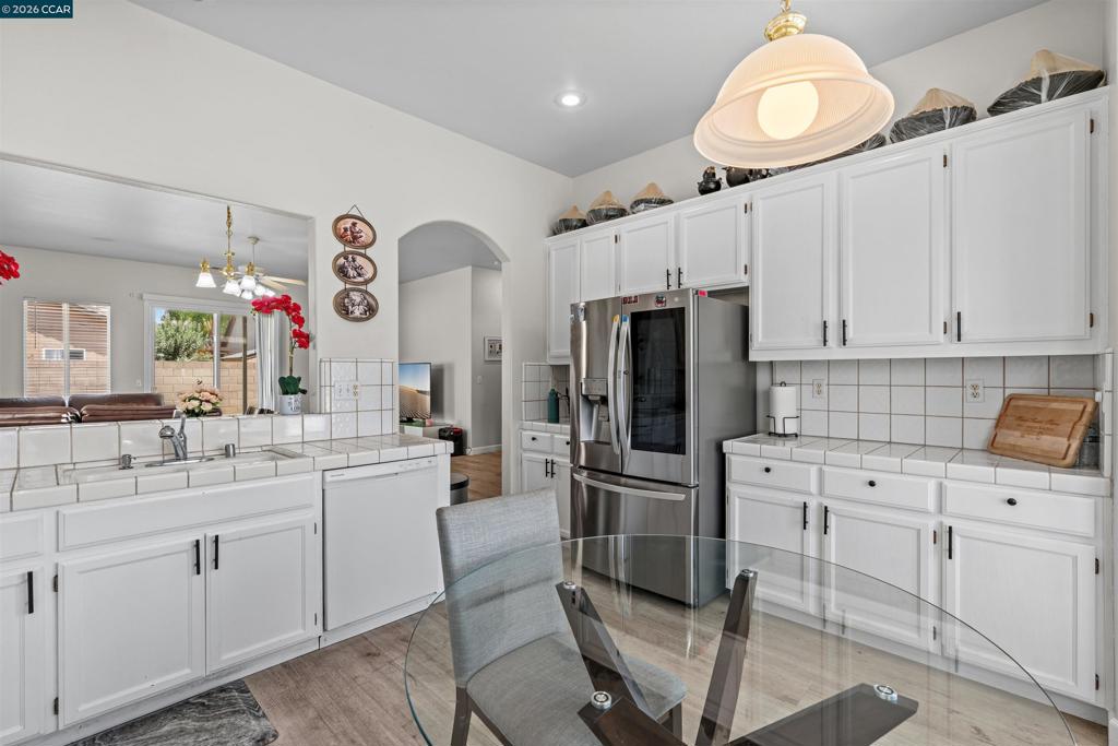 2408 Amber Elm, Modesto, CA 95355