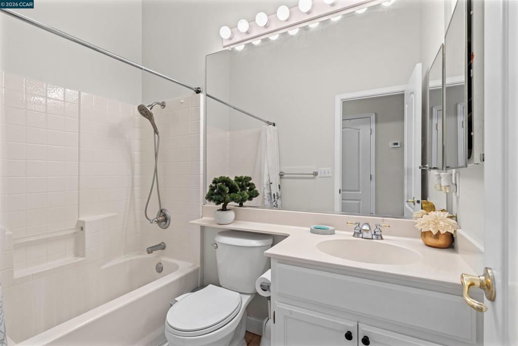 2408 Amber Elm, Modesto, CA 95355
