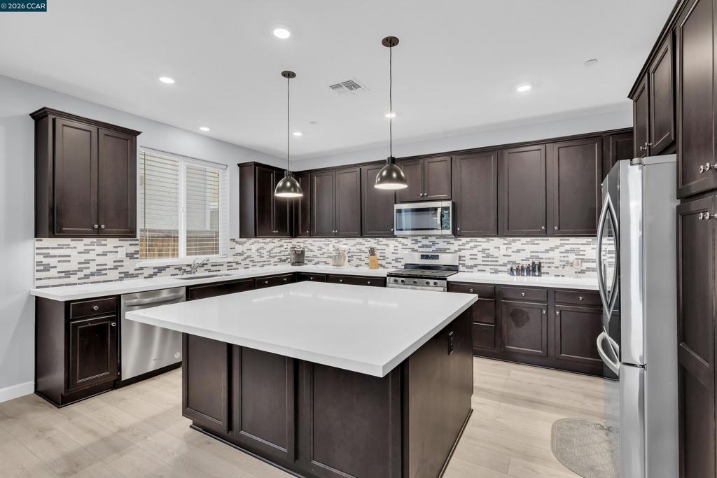 1879 Orfanos Ranch Dr, Brentwood (CC), CA 94513