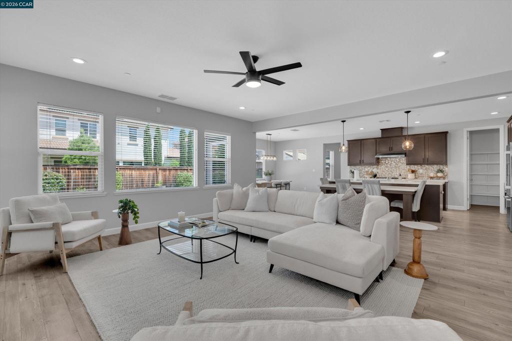 351 Bloomington Ln, Brentwood (CC), CA 94513