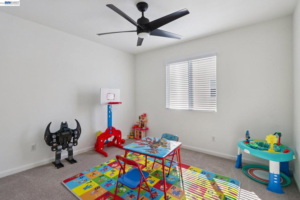 1449 Dorona Ln, Manteca, CA 95336