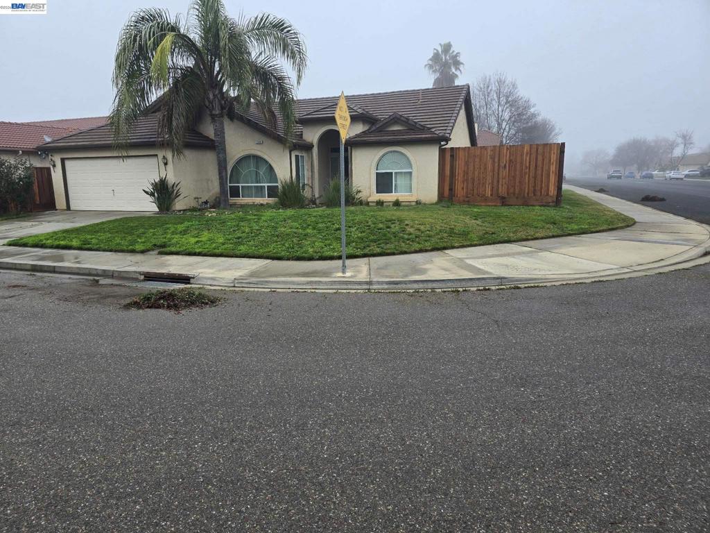 2140 DENALI PARK CT, Newman, CA 95360