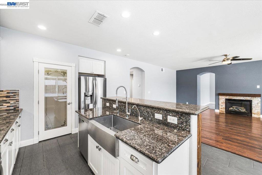240 Angora St, Patterson, CA 95363