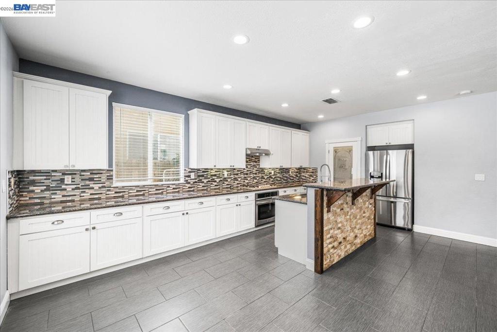 240 Angora St, Patterson, CA 95363