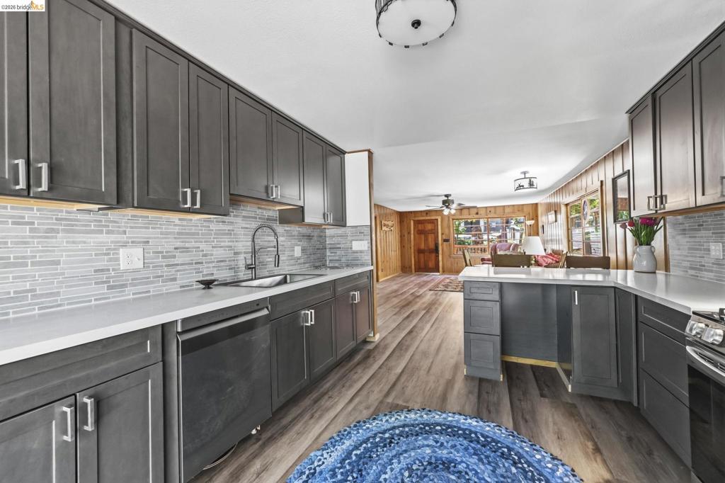 22859 Miners Ave. Two Houses, Twain Harte, CA 95383