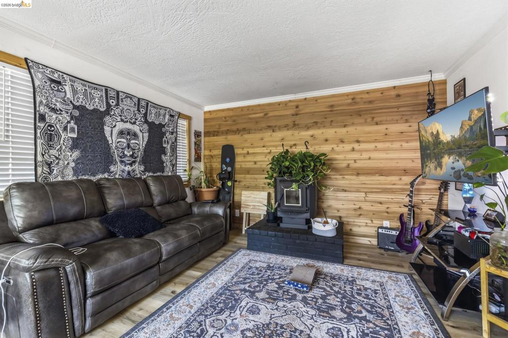 22859 Miners Ave. Two Houses, Twain Harte, CA 95383