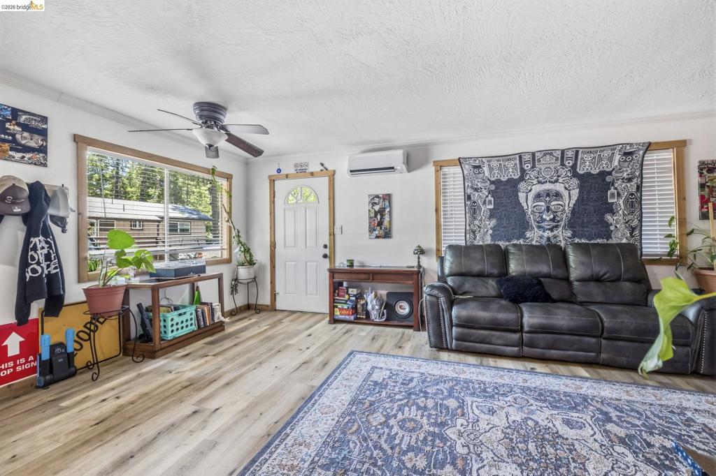 22859 Miners Ave. Two Houses, Twain Harte, CA 95383