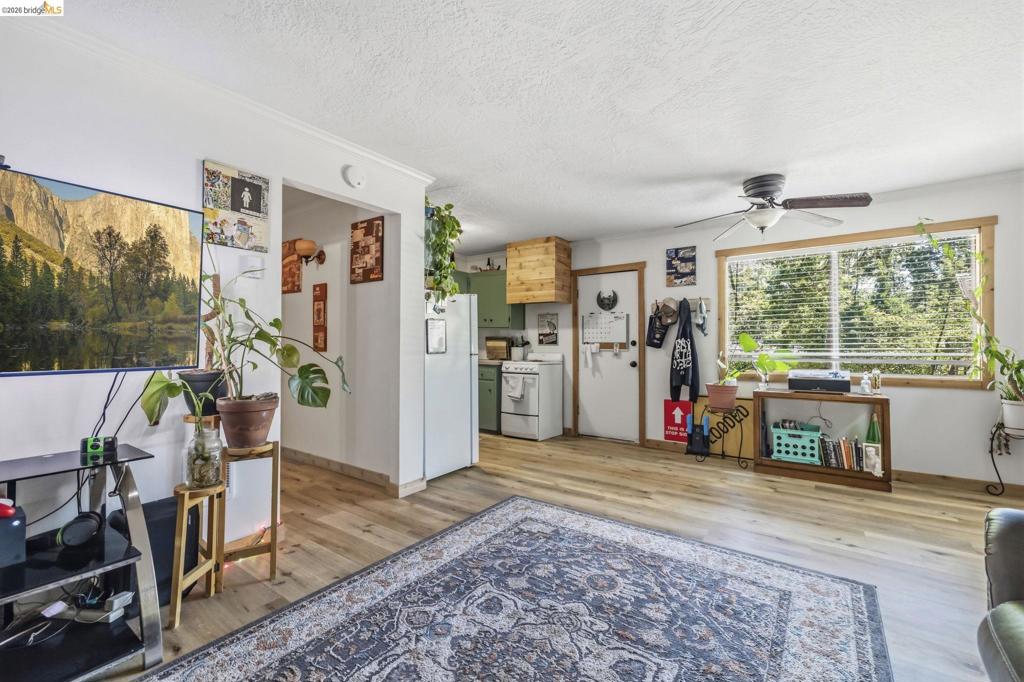 22859 Miners Ave. Two Houses, Twain Harte, CA 95383
