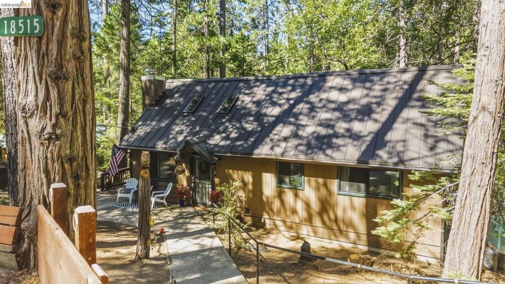18515 Wildwood Dr, Twain Harte, CA 95383