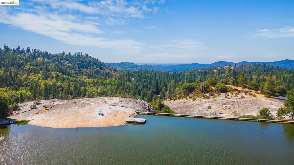 18515 Wildwood Dr, Twain Harte, CA 95383