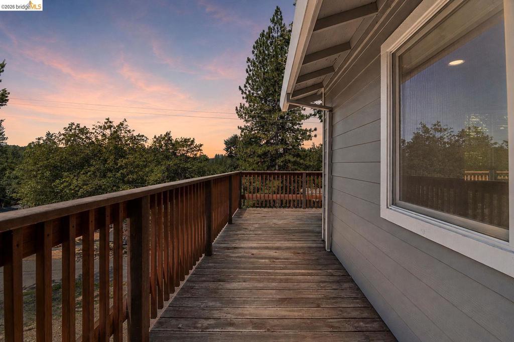 21657 Crystal Lake Dr, Sonora, CA 95370