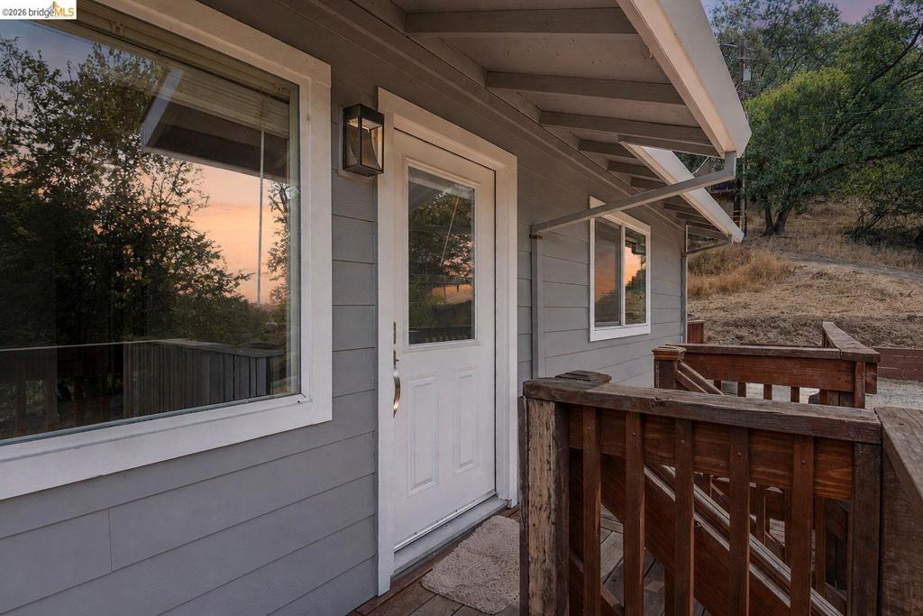 21657 Crystal Lake Dr, Sonora, CA 95370