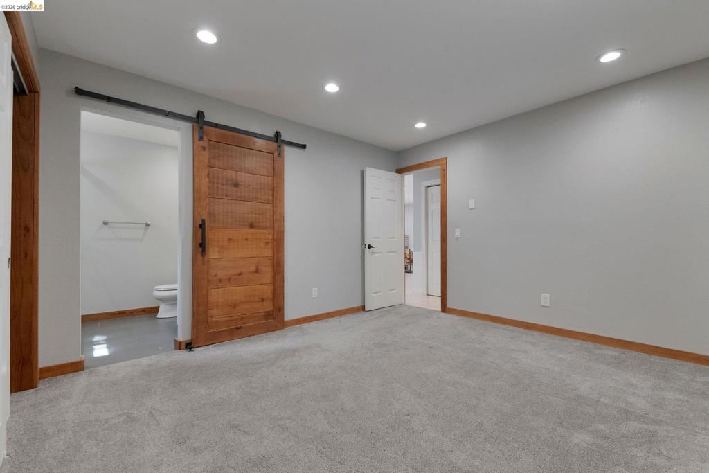 21657 Crystal Lake Dr, Sonora, CA 95370