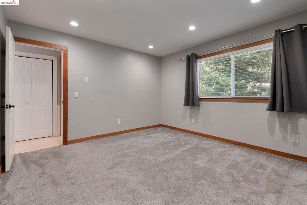 21657 Crystal Lake Dr, Sonora, CA 95370