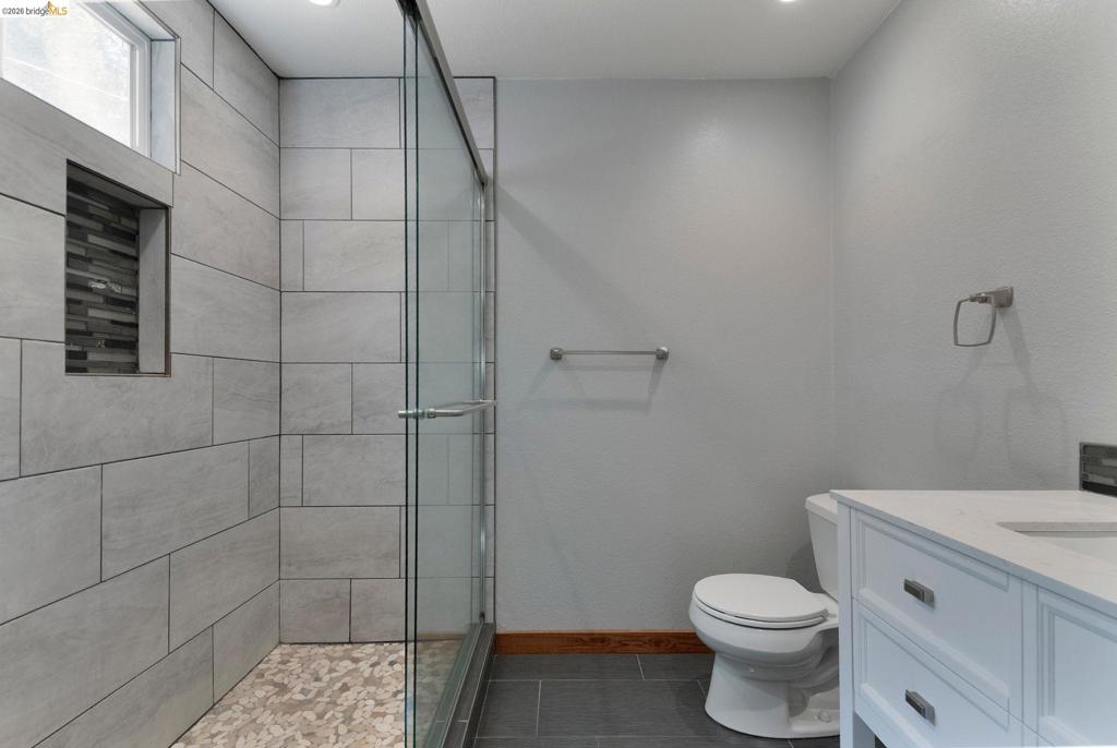 21657 Crystal Lake Dr, Sonora, CA 95370