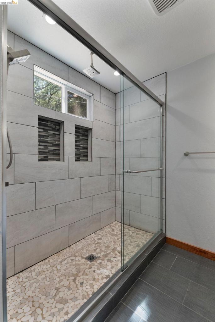 21657 Crystal Lake Dr, Sonora, CA 95370