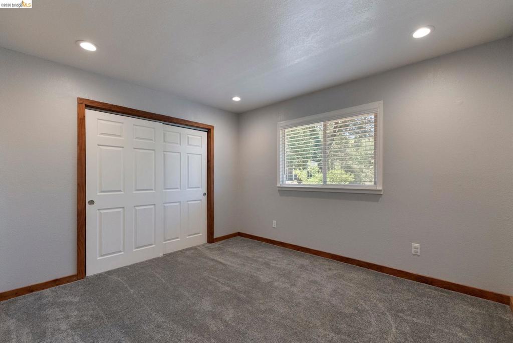 21657 Crystal Lake Dr, Sonora, CA 95370