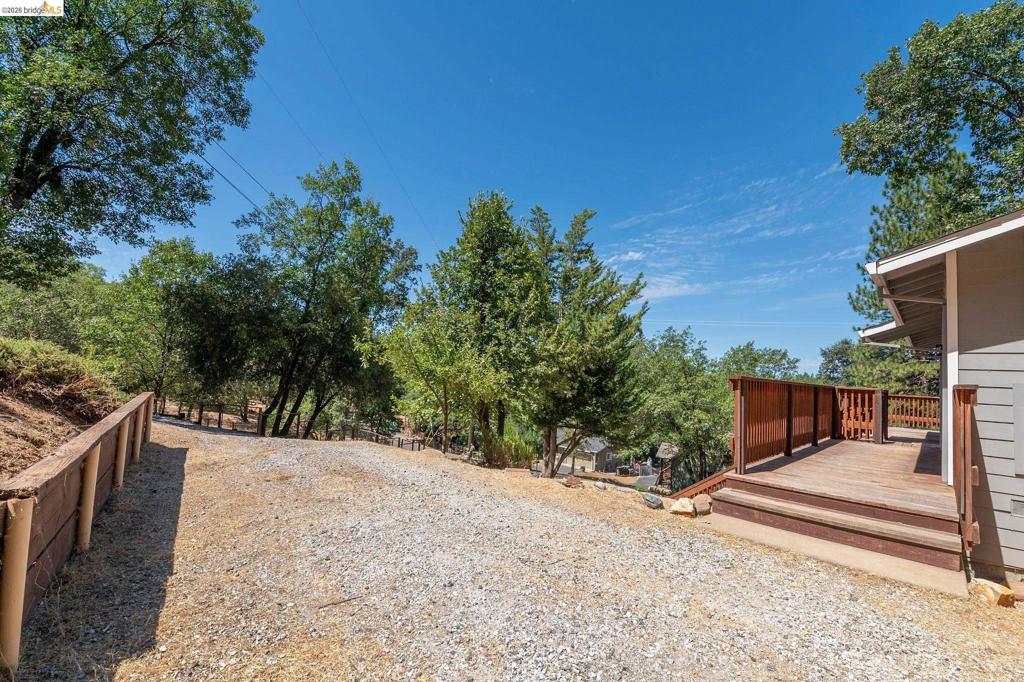 21657 Crystal Lake Dr, Sonora, CA 95370