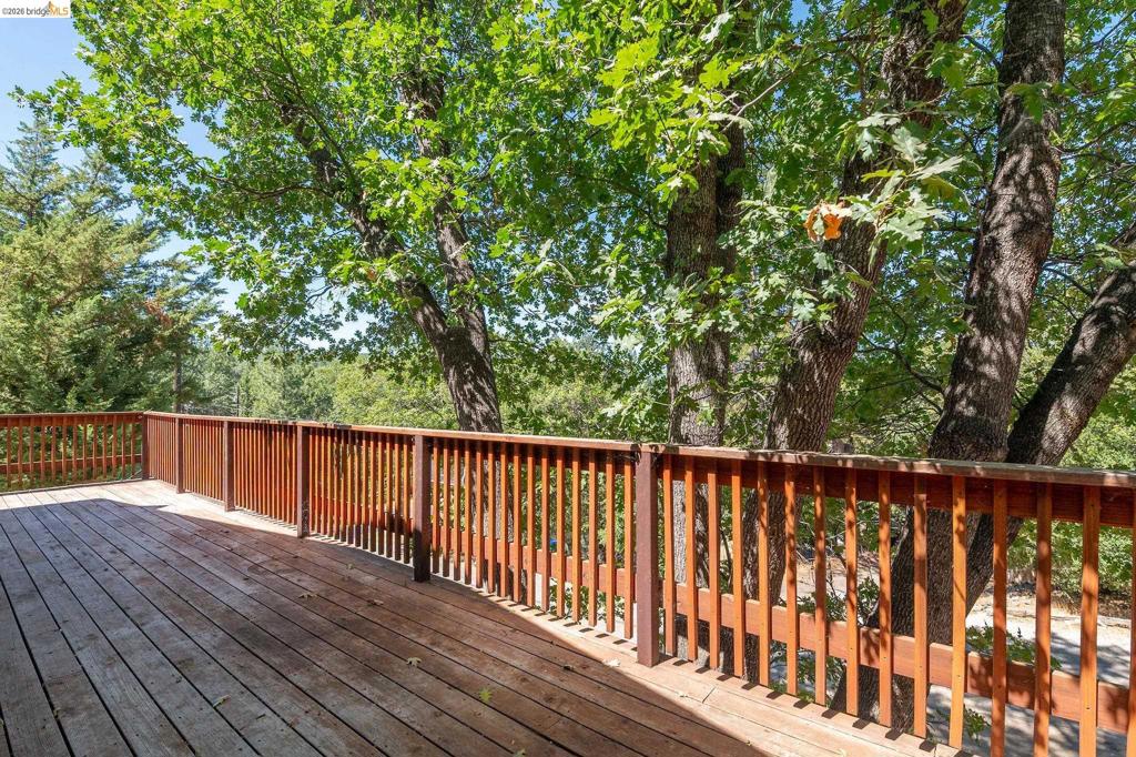 21657 Crystal Lake Dr, Sonora, CA 95370