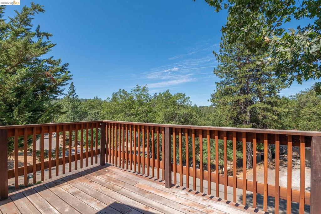 21657 Crystal Lake Dr, Sonora, CA 95370