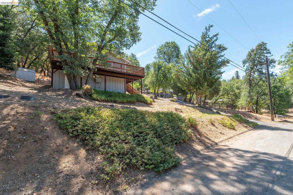21657 Crystal Lake Dr, Sonora, CA 95370