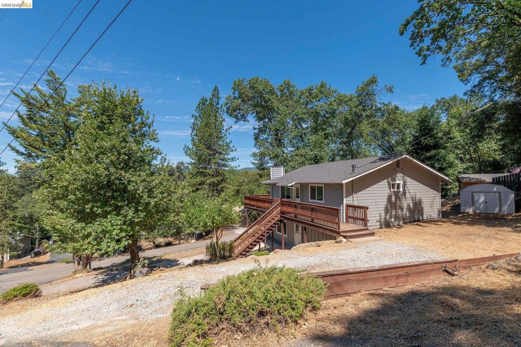 21657 Crystal Lake Dr, Sonora, CA 95370