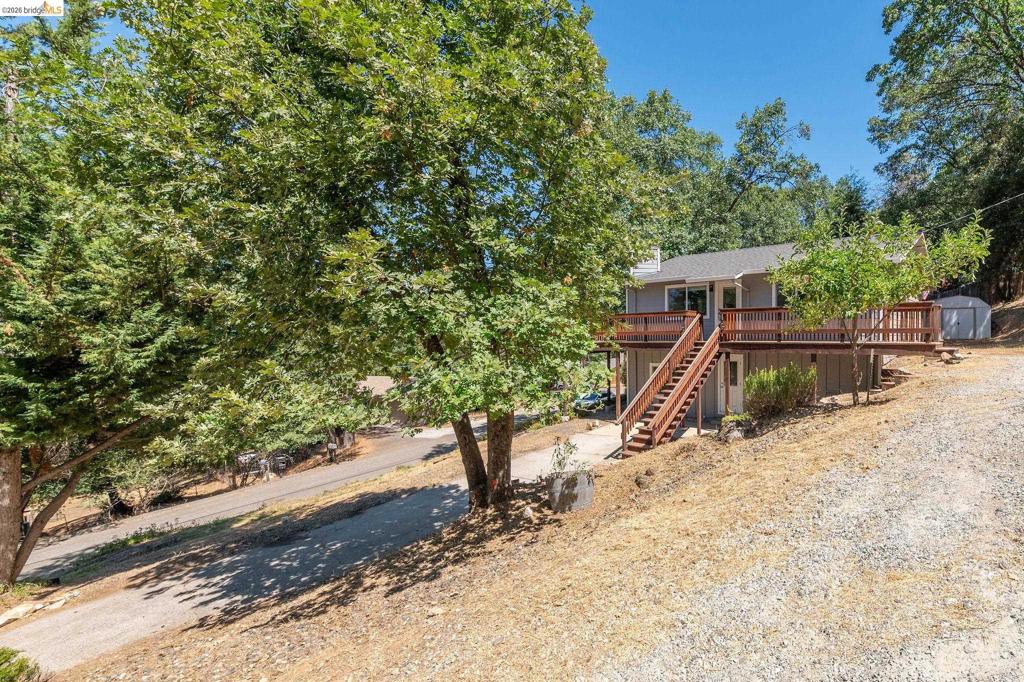 21657 Crystal Lake Dr, Sonora, CA 95370