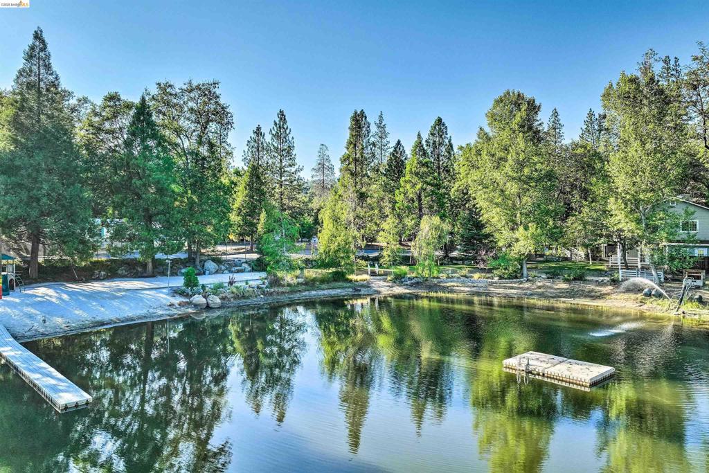 21657 Crystal Lake Dr, Sonora, CA 95370