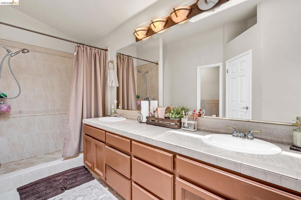 1281 Sea Vista Dr, Brentwood (CC), CA 94513