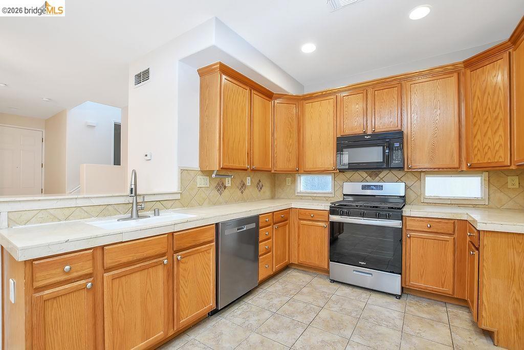 101 Pelican St, Brentwood (CC), CA 94513