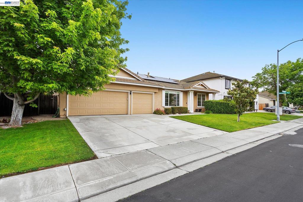 744 Vasconcellos Ave, Manteca, CA 95336