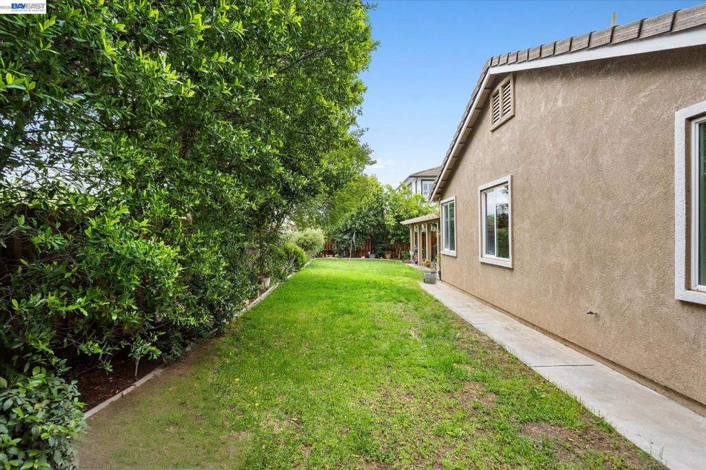744 Vasconcellos Ave, Manteca, CA 95336