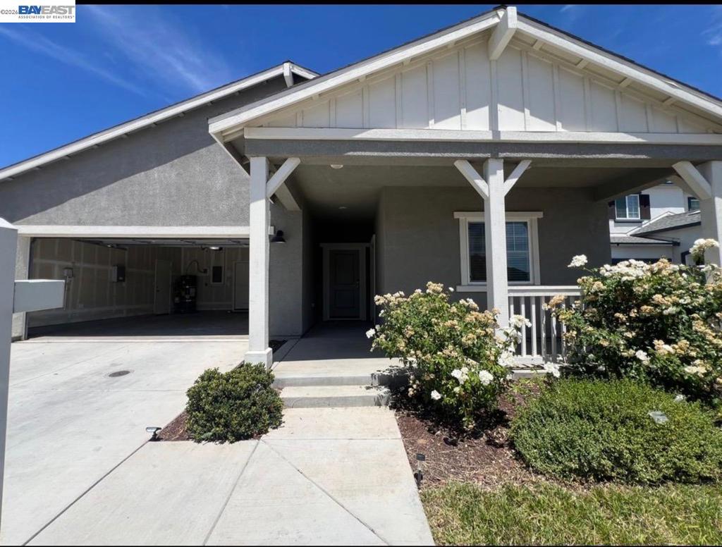 935 Grimsby Lane, Patterson, CA 95363