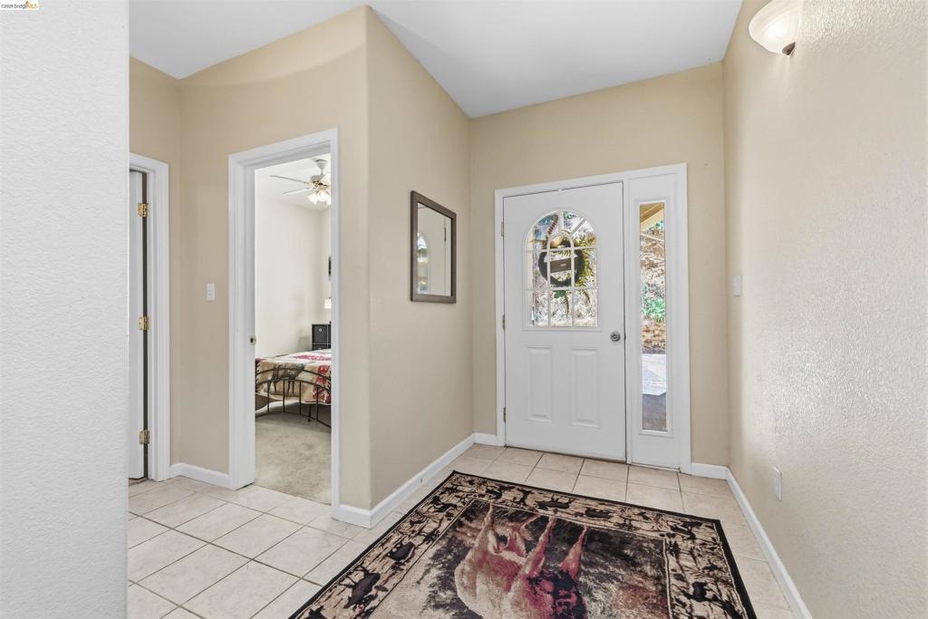 24230 N Oxbow Ln, Sonora, CA 95370
