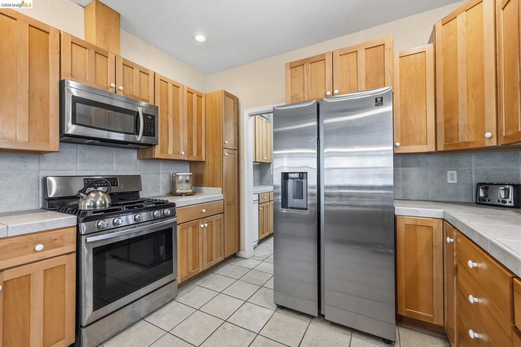 24230 N Oxbow Ln, Sonora, CA 95370