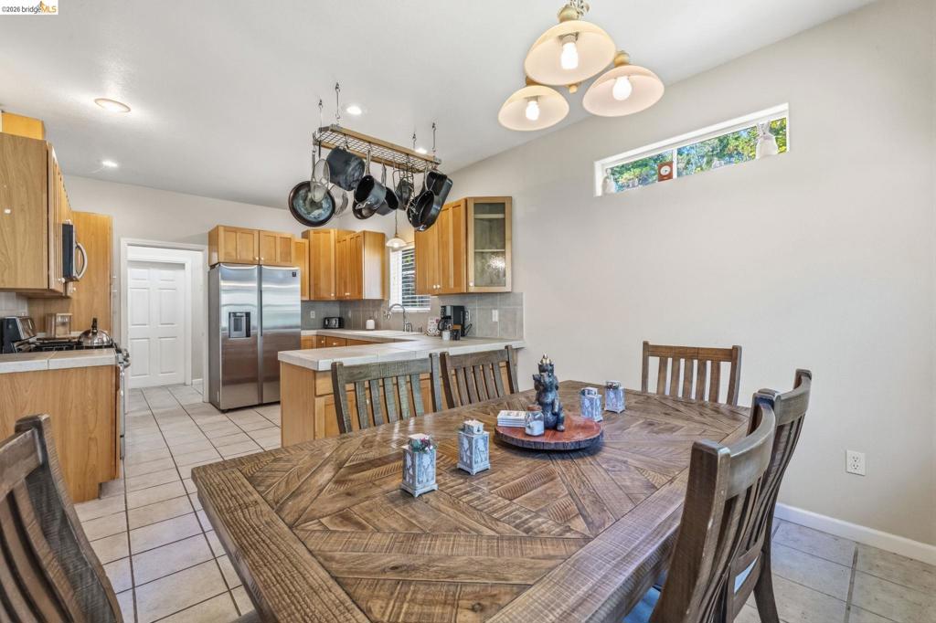24230 N Oxbow Ln, Sonora, CA 95370