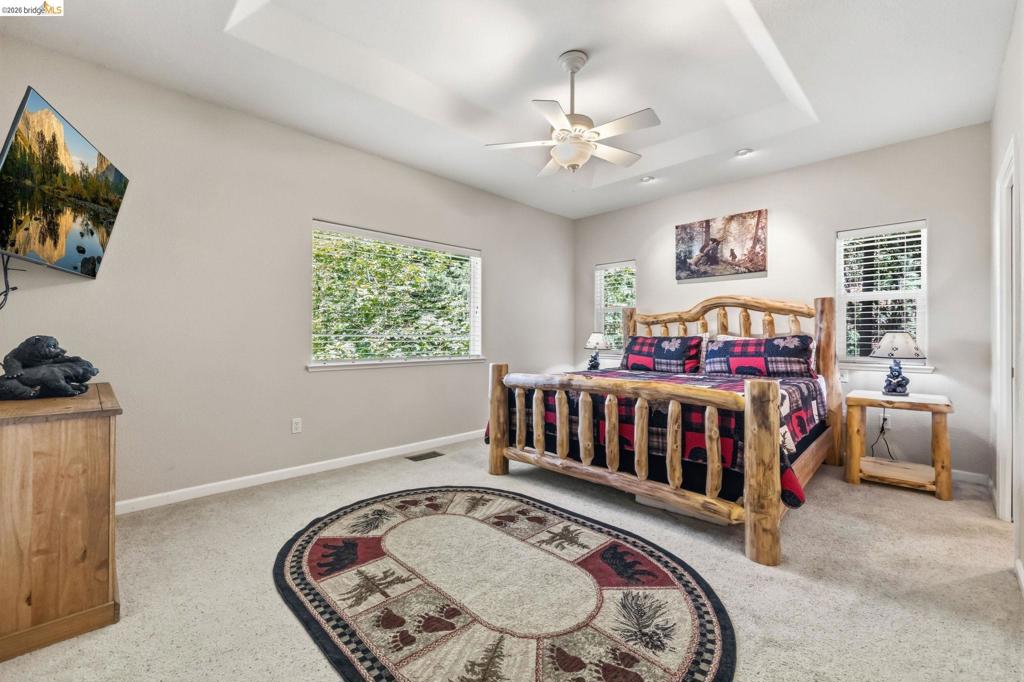 24230 N Oxbow Ln, Sonora, CA 95370