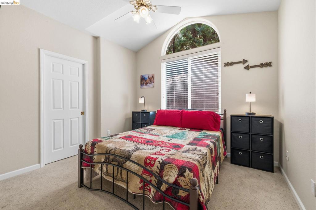 24230 N Oxbow Ln, Sonora, CA 95370