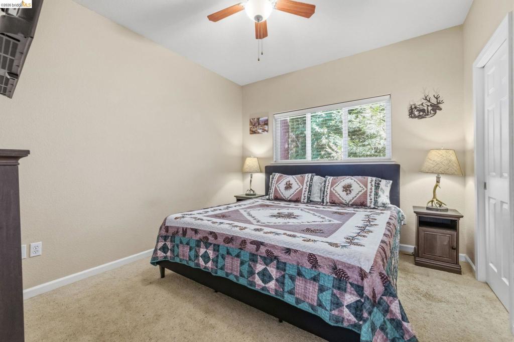 24230 N Oxbow Ln, Sonora, CA 95370