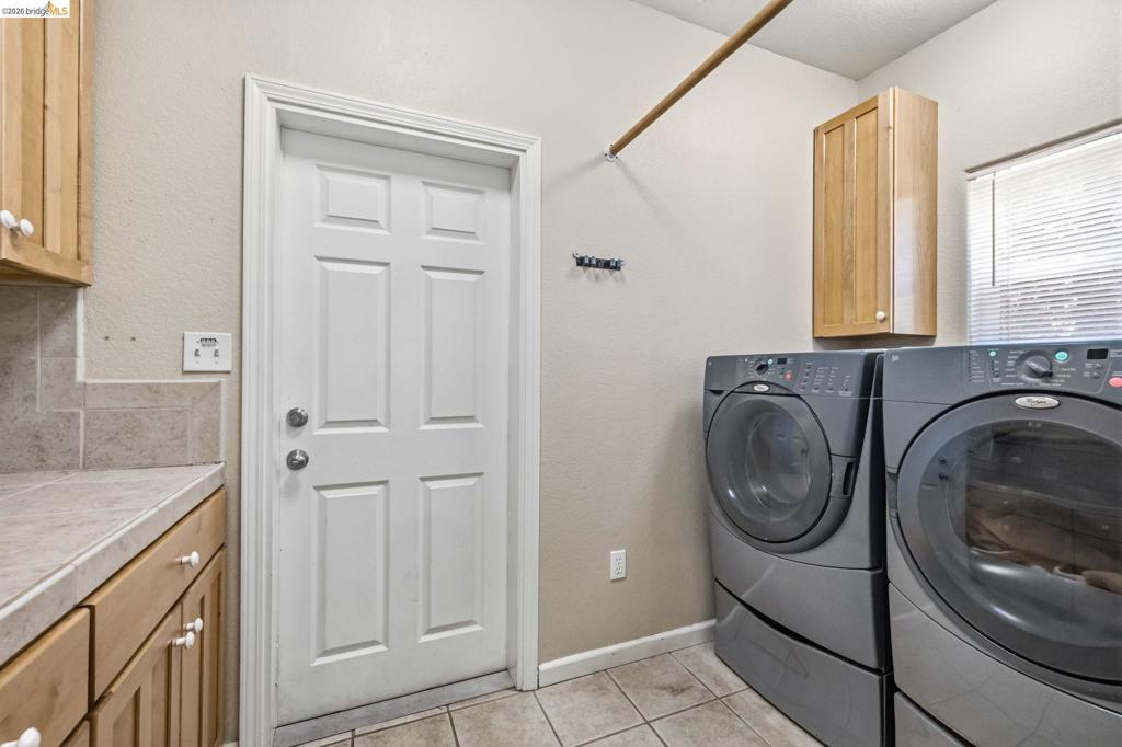 24230 N Oxbow Ln, Sonora, CA 95370