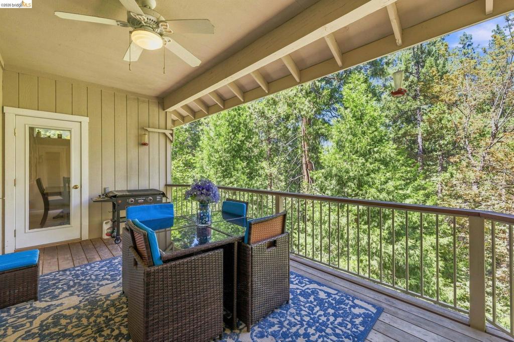 24230 N Oxbow Ln, Sonora, CA 95370