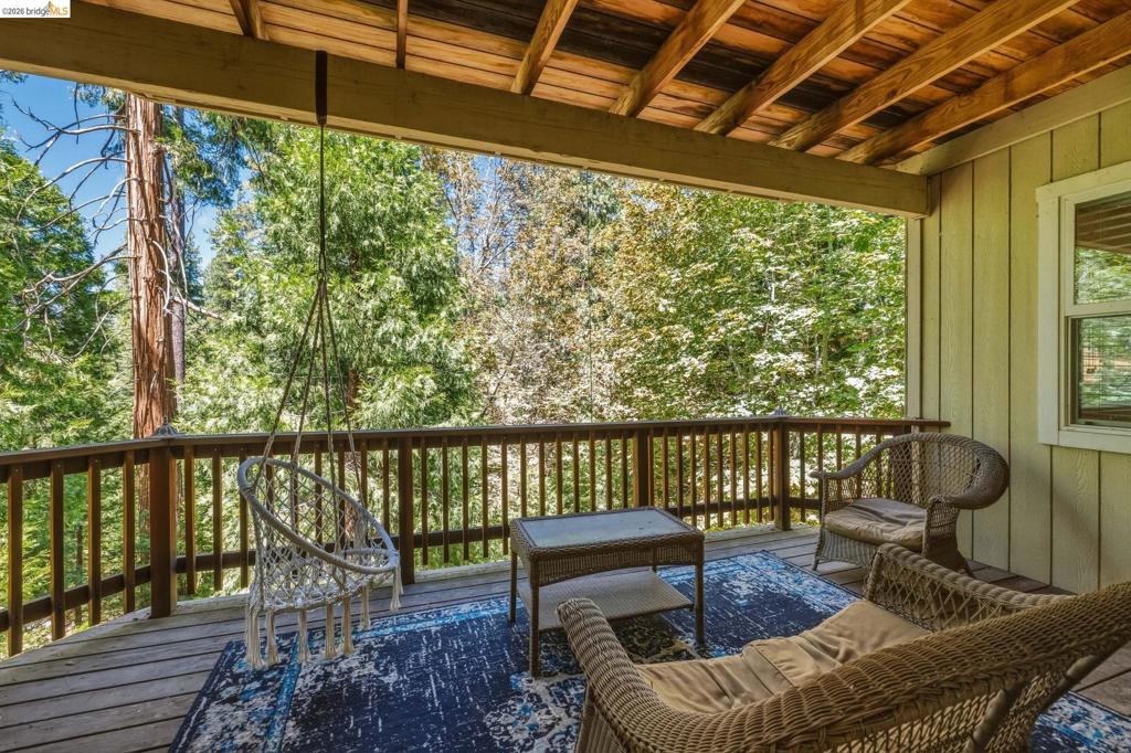 24230 N Oxbow Ln, Sonora, CA 95370